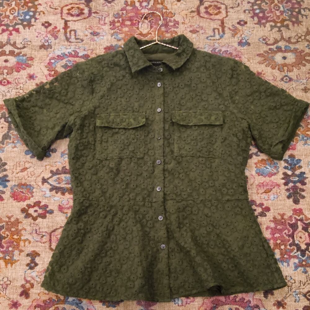 Cottagecore Banana Republic Green Sz M Floral Embroidered Button-Up Blouse